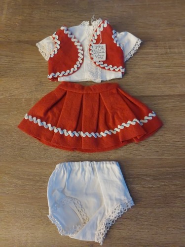 Tenue poupée sylvie - tenue,