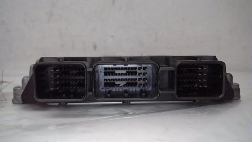 Calculateur moteur renault - calculateur,