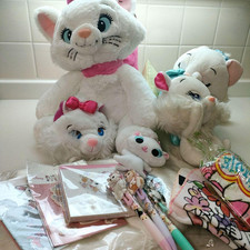 Lot peluches Disney Marie The