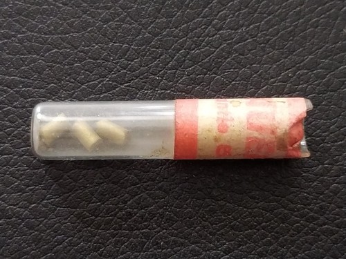 Tube pierres briquet de - pierres,