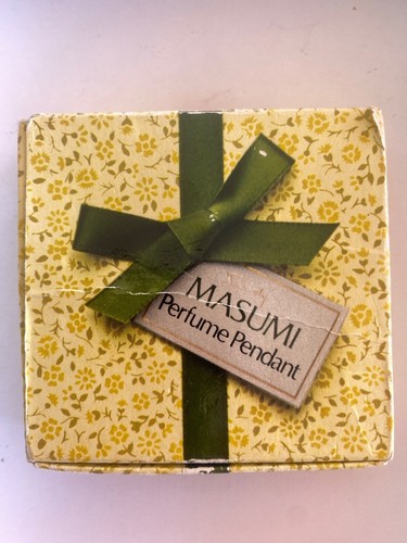 Magnifique pendant parfum - magnifique,