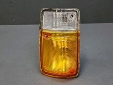 Clignotant / feu de position gauche - Nissan Patrol I GR d'aout 1995 à mars 2002