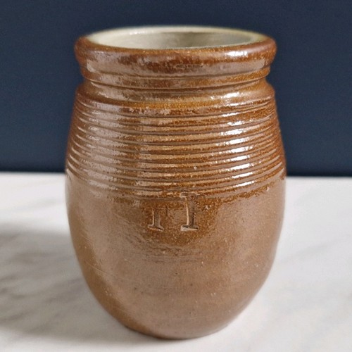 Ancien petit pot - pot, grès
