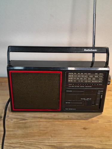 Radio portable vintage - radio,