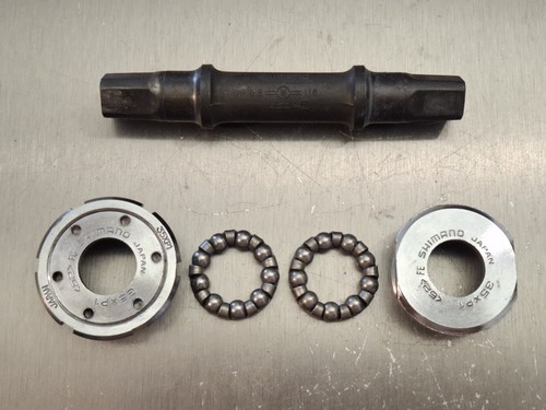 Boîtier pédalier shimano - pédalier,