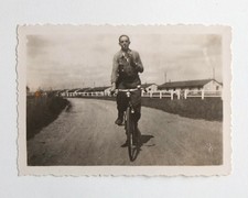 Militaire vélo cigarette