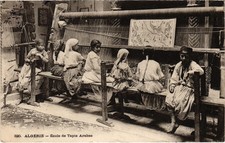 CPA AK ECOLE DE TAPIS ARABES