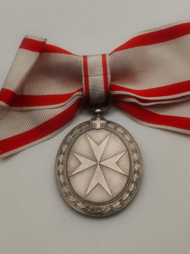 Médaille ordre de malte - médaille,