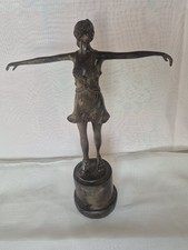 Pierre Chenet, sujet en bronze patiné signé