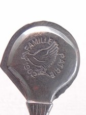 Ciseaux coupe-œuf poule déco cuisine acier gravé 1902 Famille Patrie Thiers 