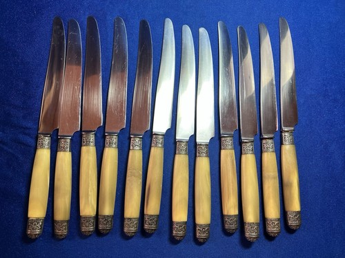 Ensemble couteaux de - 12,