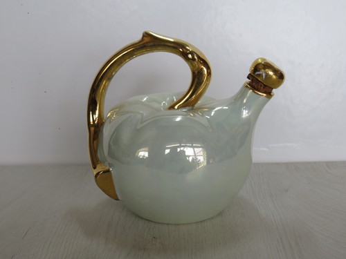 Bouteille flacon dans gout - bouteille,