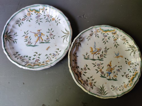 Deux assiettes faïence - assiettes,