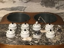 Série de 8 anciens interrupteurs en porcelaine