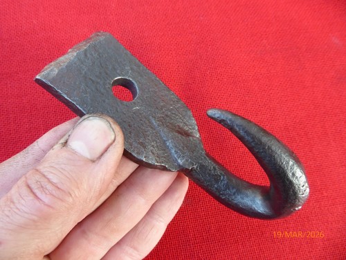 Ancien crochet fer forgé - en,