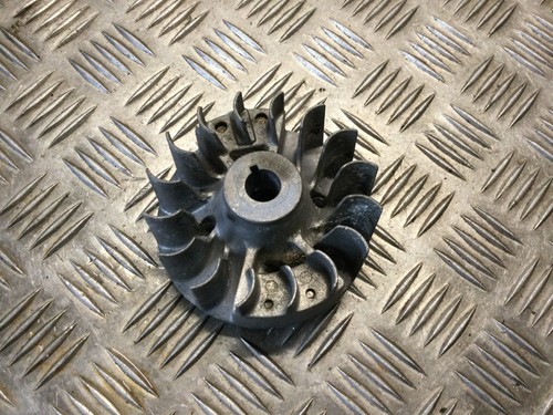 Volant moteur - volant,