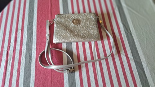 Joli sac pochette christian - sac,