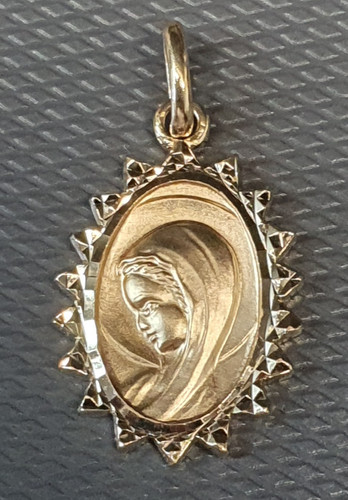 Pendentif religieux superbe - religieux,