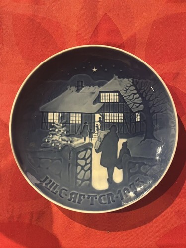Jolie assiette porcelaine