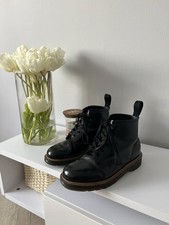 Bottes de combat en cuir noir