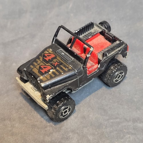 Petite voiture miniature