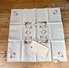 Nappe à Thé et Serviettes