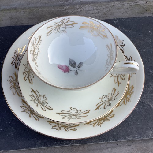 Orphelin tasse sous - sous,