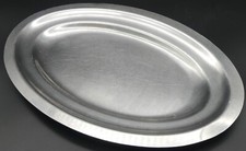 Plat de service inox ovale creux – 33,5 x 23 cm – Ref 4938 C