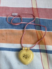 Ancien Collier Jouet Polly