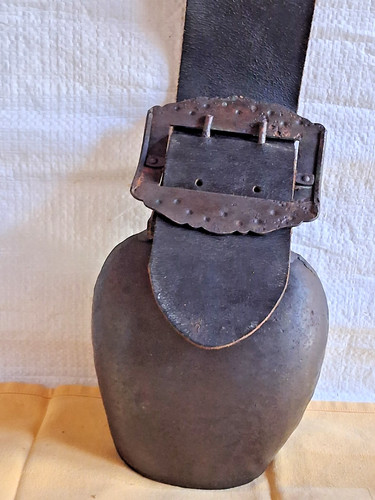 Ancienne belle cloche - ancienne,