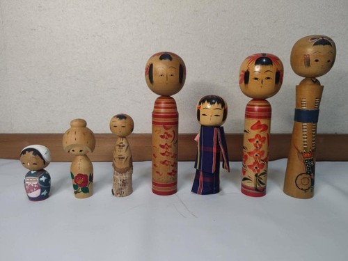 Set wooden kokeshi - of, 7