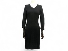 ROBE CHANEL P39177K02743 36 S COL V BOUTON LOGO C EN CACHEMIRE NOIR DRESS 3690€