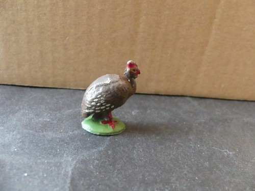 Figurine quiralu ferme - figurine, la