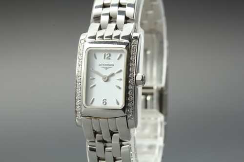 Presque comme neuve montre - neuve],
