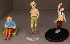 Lot de 15 figurines issues de