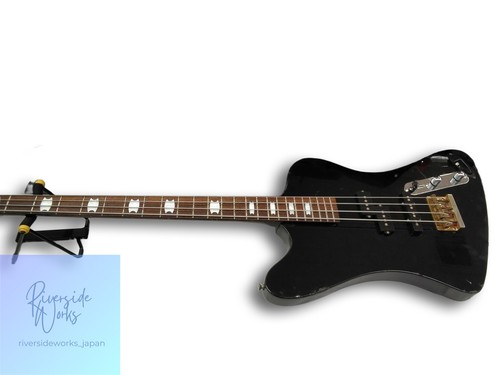 Guitare basse électrique