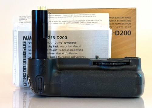 D200 battery grip for - mb-d200,