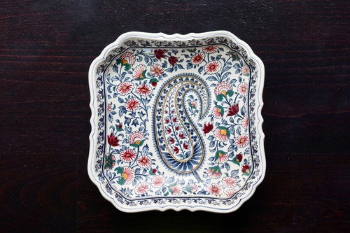 Plat carré creux - , gien