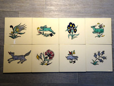 Ensemble de huit anciens