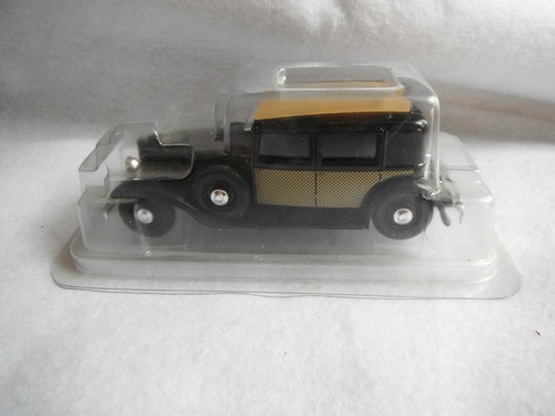 Ancienne voiture solido - ancienne,