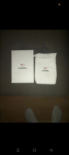 Chanel petite pochette pour - chanel,