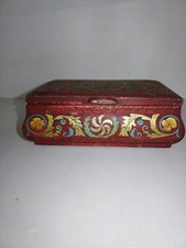 boîte à gâteaux ancienne