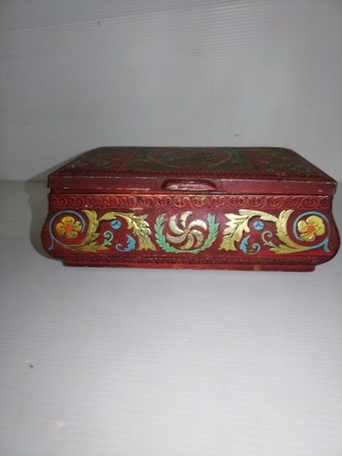 Boîte gâteaux ancienne - à,