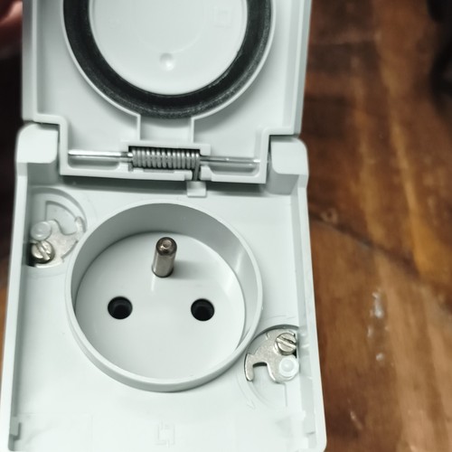 Prise 91844 legrand plexo - 1,