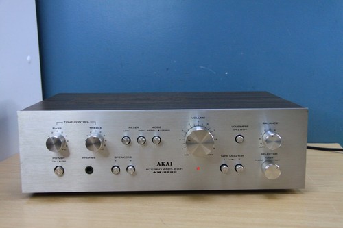 Amplificateur stéréo akai - amplificateur,