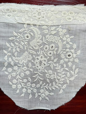 FOND DE BONNET - COIFFE - avec sa bordure -  délicate broderie - XIXème