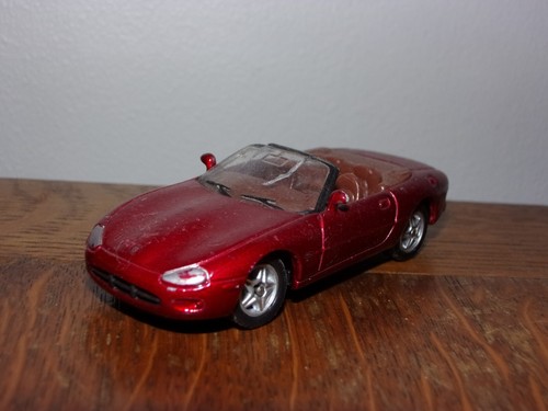 Welly jaguar xk8 - jaguar, model