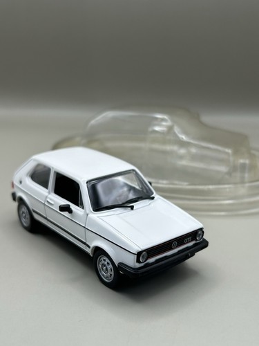 R931 voiture miniature - voiture, 1/43