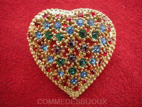 Broche coeur dorée et - dorée,