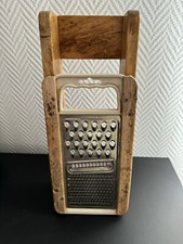 Râpe Sur Support Bois